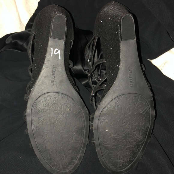 Beautiful black dress shoes size 9 - Picture 7 of 8